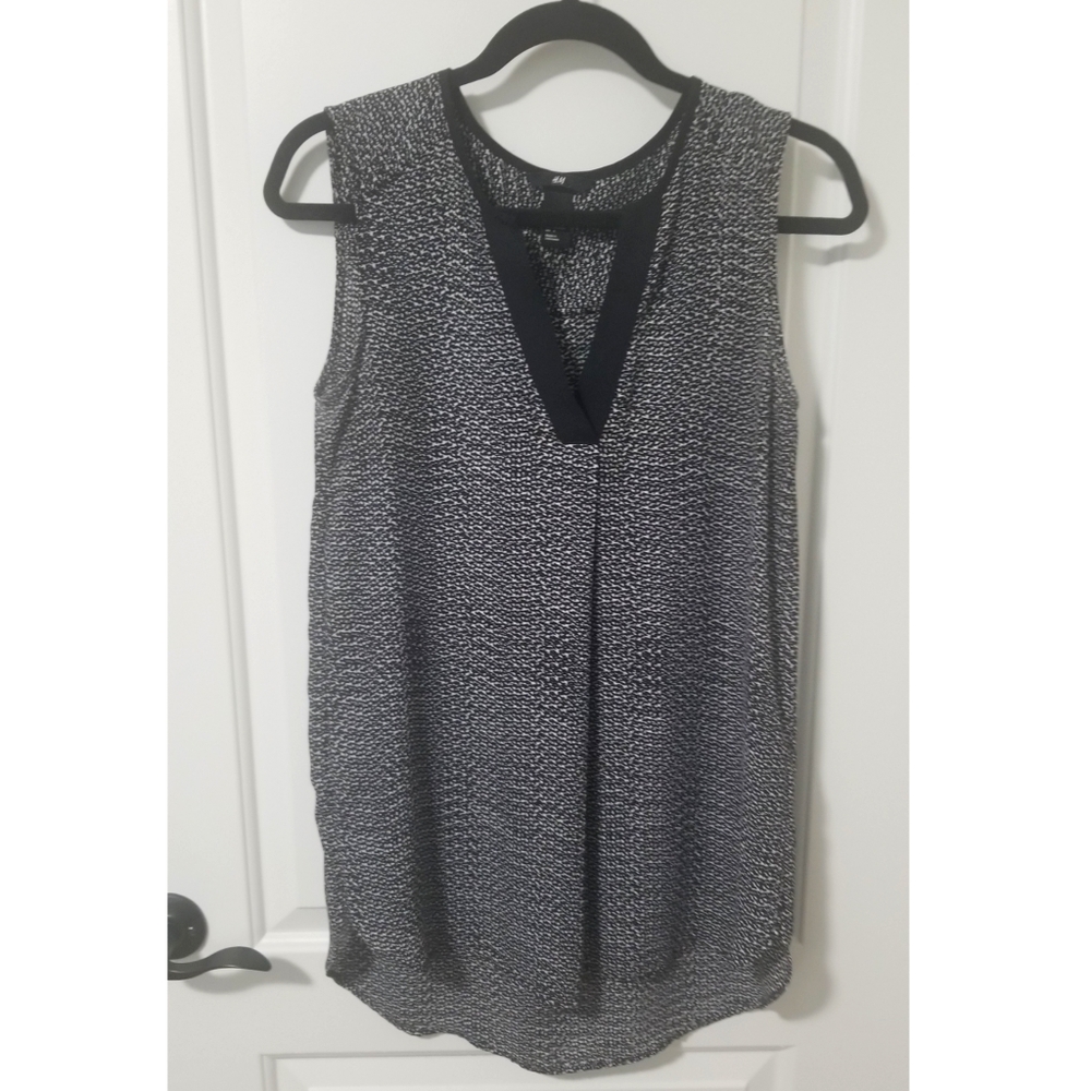H&M Long V-neck Blouse